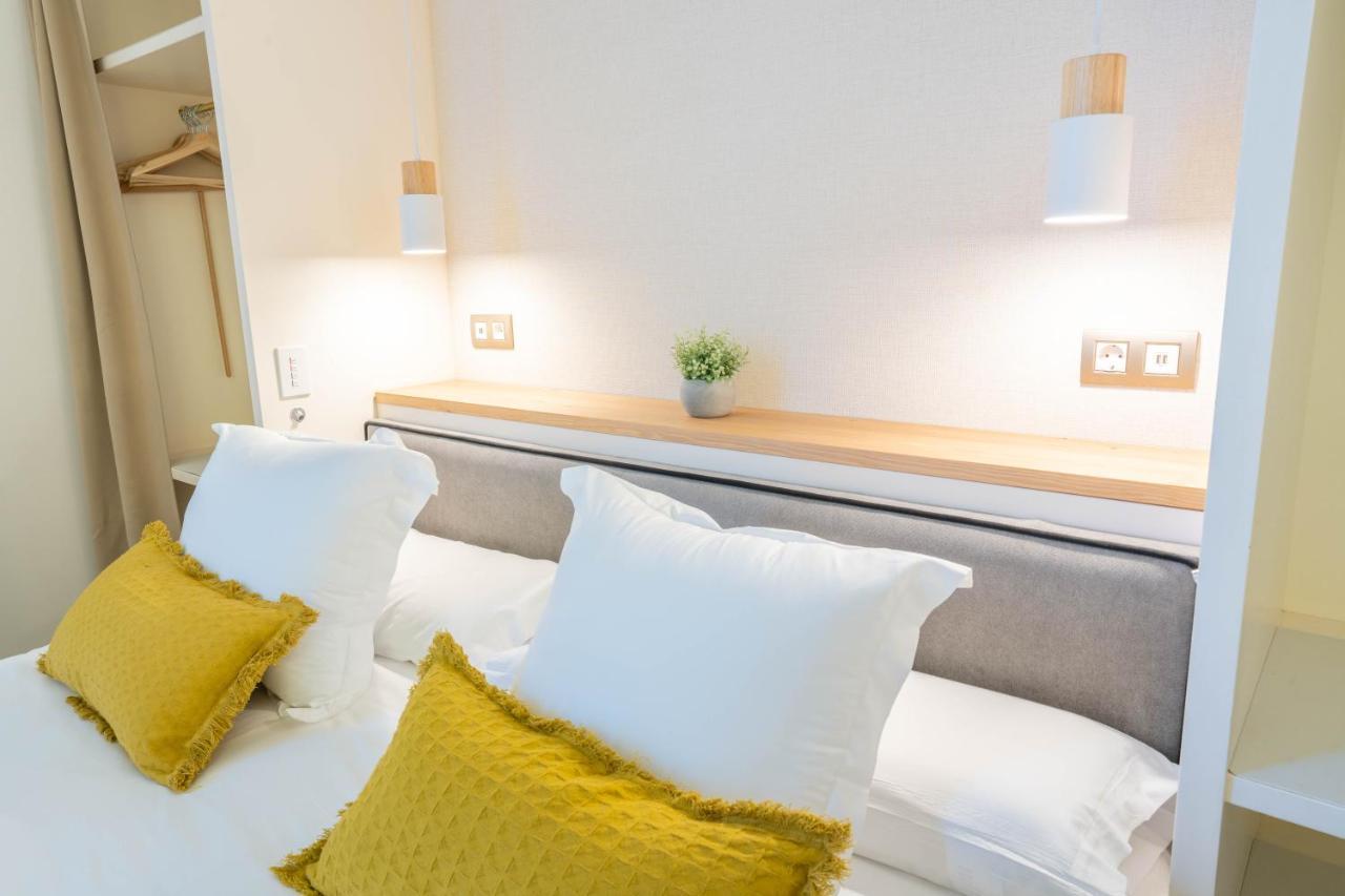 Feelathome Casa Bertrand บาร์เซโลนา ภายนอก รูปภาพ
