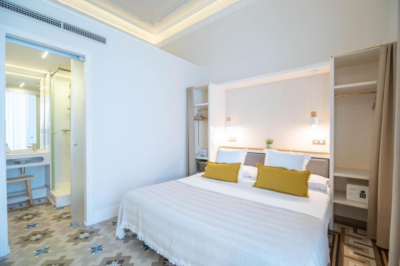 Feelathome Casa Bertrand บาร์เซโลนา ภายนอก รูปภาพ