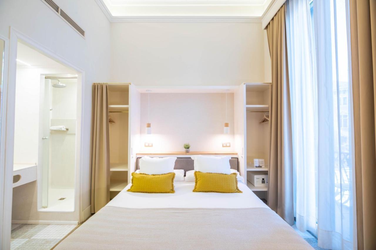 Feelathome Casa Bertrand บาร์เซโลนา ภายนอก รูปภาพ