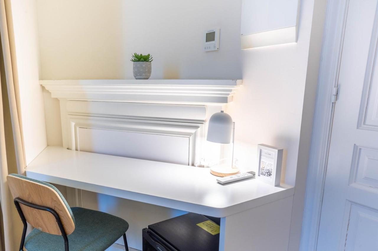 Feelathome Casa Bertrand บาร์เซโลนา ภายนอก รูปภาพ