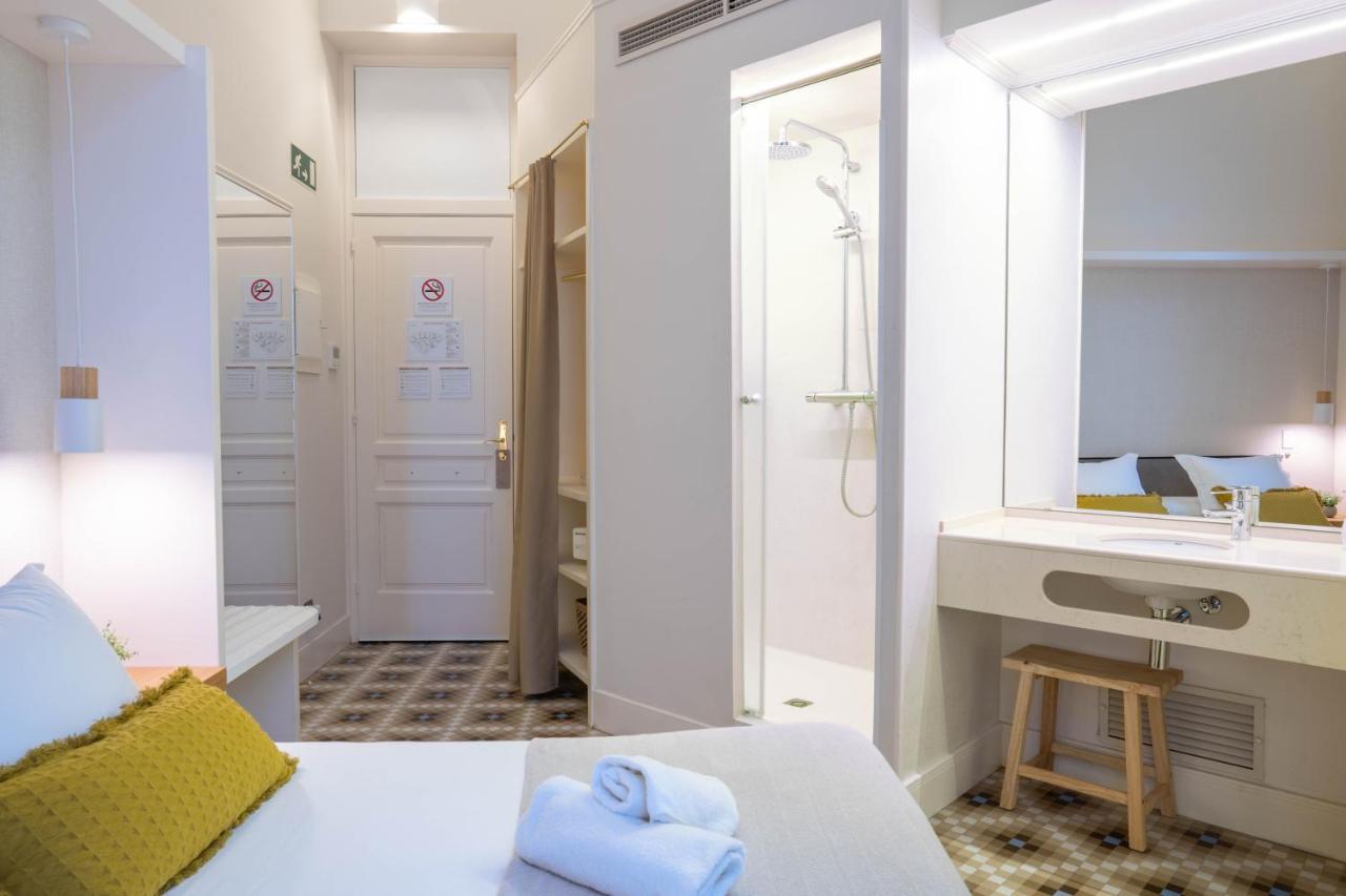 Feelathome Casa Bertrand บาร์เซโลนา ภายนอก รูปภาพ